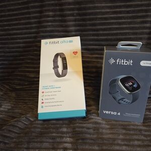 Fitbit Versa 4 Smartwatch - Black